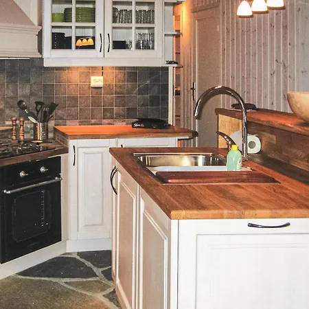 Stunning Home In Risor With Sauna * 里瑟尔